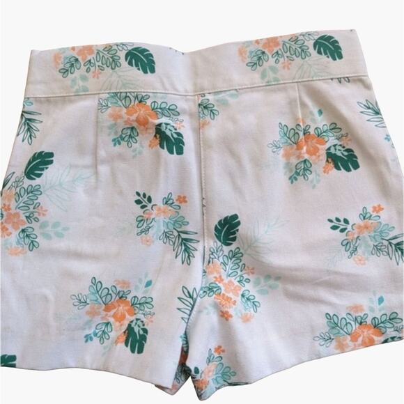 Janie and Jack Infant Girls Size 18-24 months Floral shorts A floral favorite ju - Picture 3 of 6